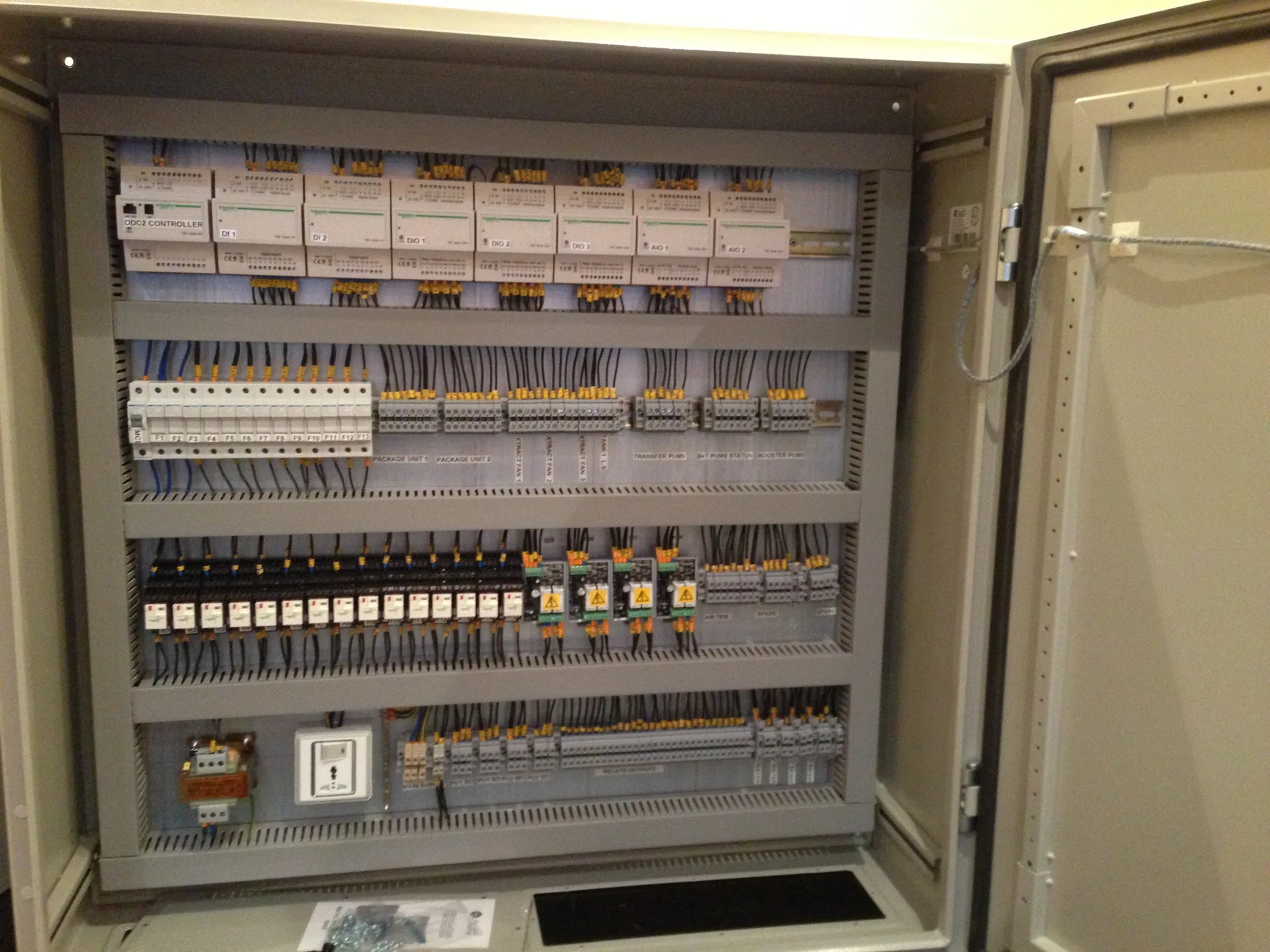 BMS direct digital control panel at Ras Ghurab Island mosque, Abu Dhabi